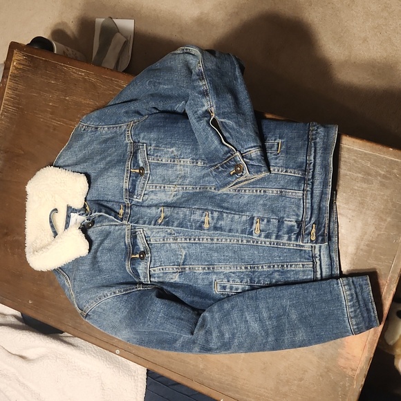 Goodfellow Sherpa Lined Denim Jacket, Size Small, Denim. - Picture 1 of 4